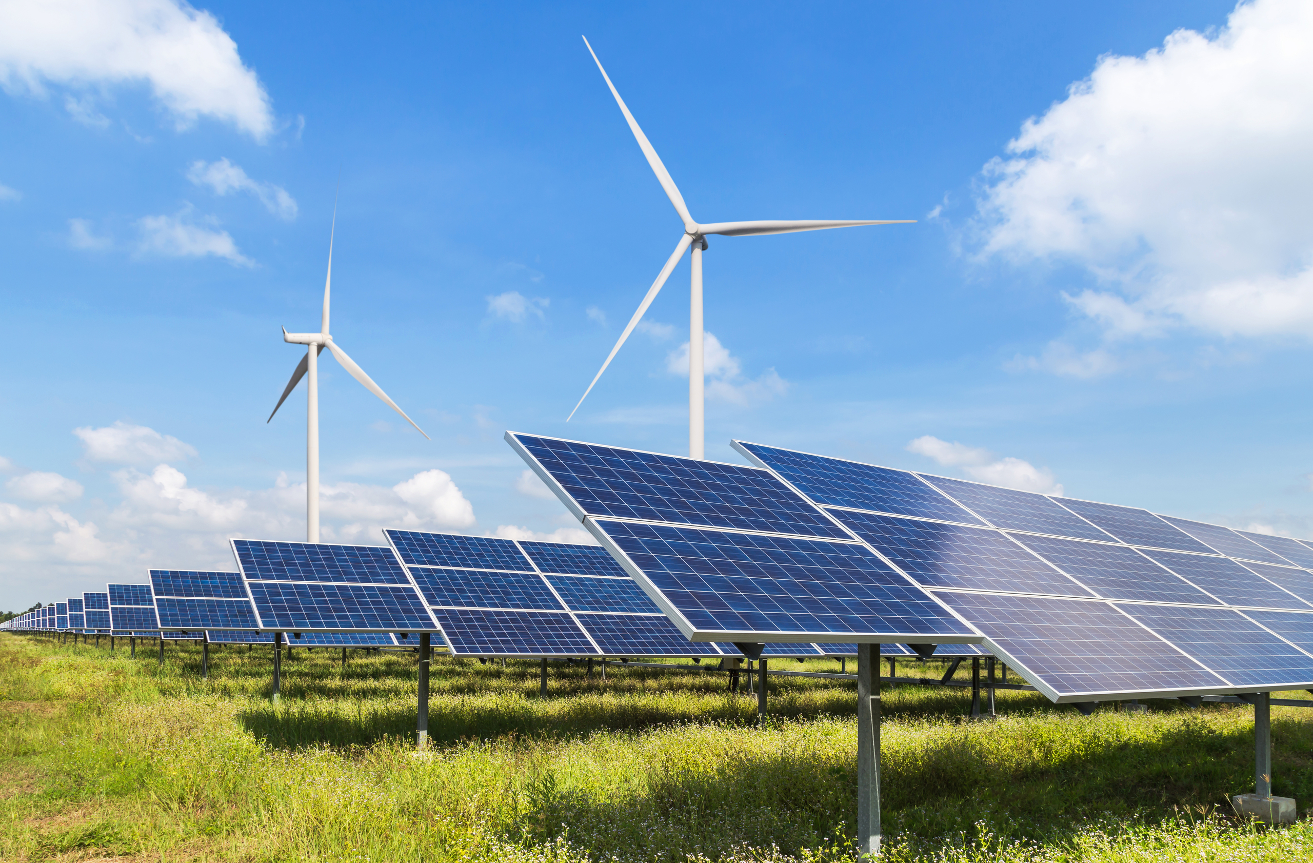 Windturbines en zonnepanelen